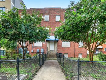 1941 Naylor Road SE