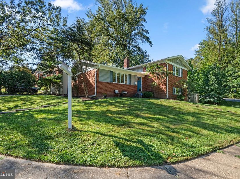 8810 Spring Valley Road, Chevy Chase MD 20815