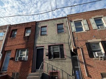 622 Sears Street
