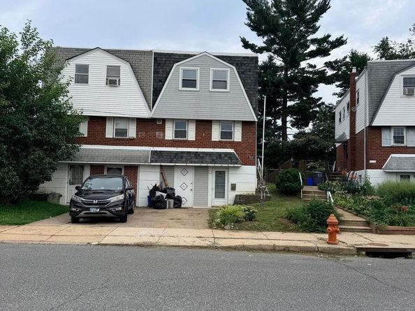 9021 Eastview Road, Philadelphia PA 19152