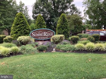 52 Oakridge Drive