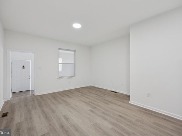 1234 W Sergeant Street W, Philadelphia PA 19133