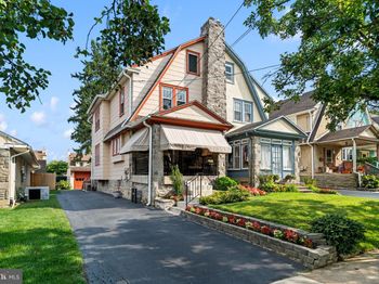 145 Hastings Avenue