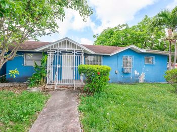 2476 NW 15th Street