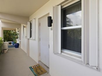 311 E Ocean Avenue