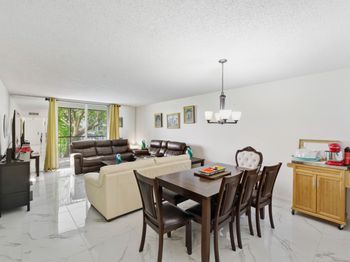 260 NW 76th Avenue