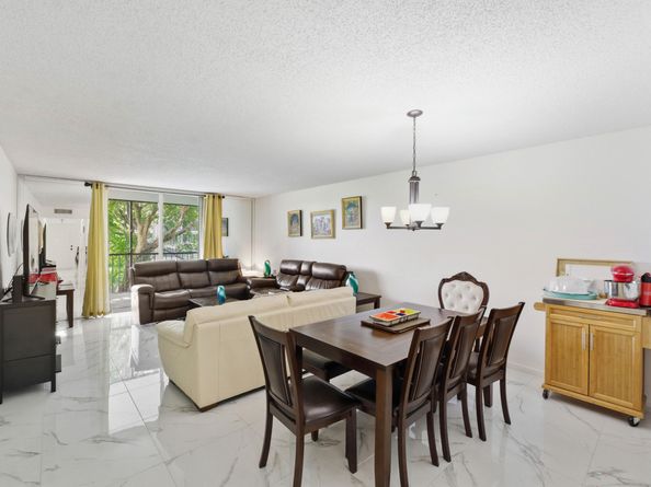 260 NW 76th Avenue 207, Margate FL 33063