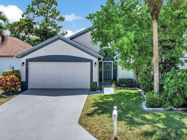 412 Trotters Lane, Greenacres FL 33413