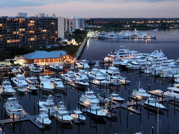 100 Lakeshore Drive 856, North Palm Beach FL 33408