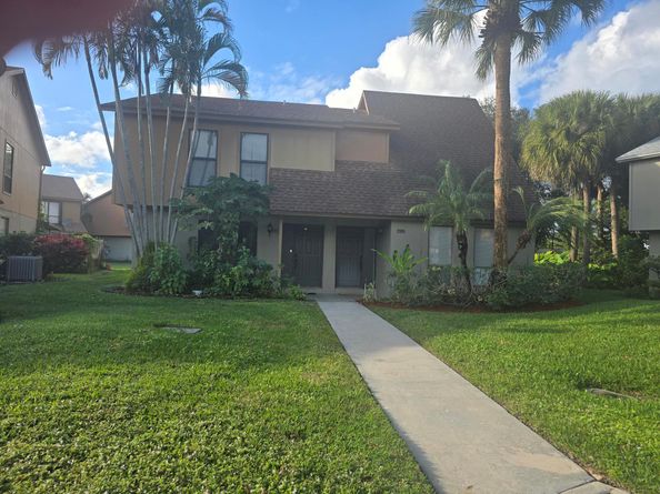 411 Sandtree Drive, Palm Beach Gardens FL 33403
