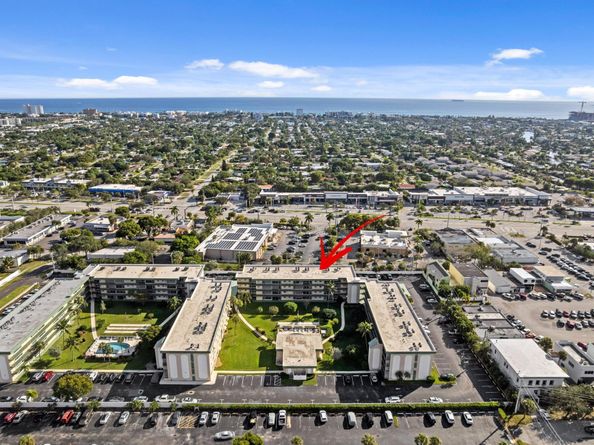 808 SE 7th Street 405, Deerfield Beach FL 33441