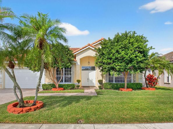 6329 Hatteras Club Dr, Lake Worth FL 33463