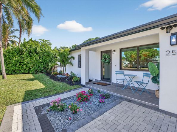 254 NE 20th Street, Delray Beach FL 33444