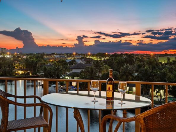 1839 Middle River Dr 503, Fort Lauderdale FL 33305