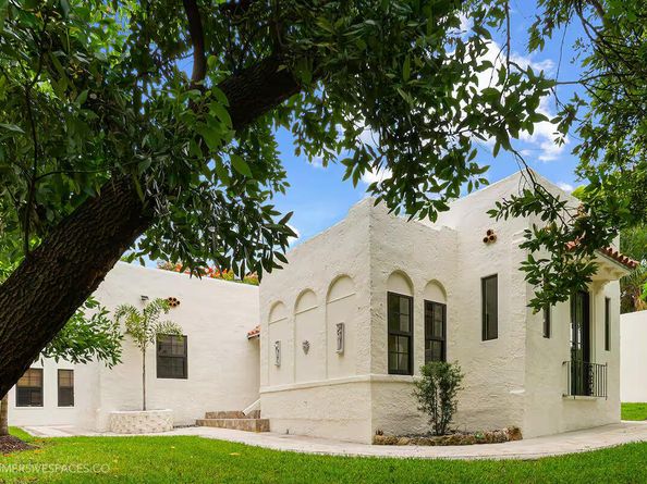 828 35th Street, West Palm Beach FL 33407