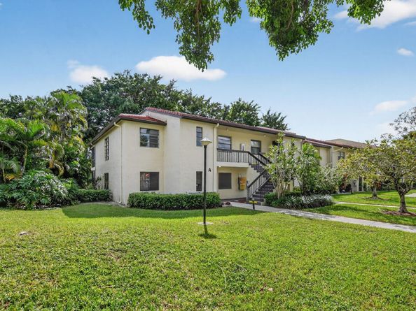 8310 Casa Del Lago 1A, Boca Raton FL 33433