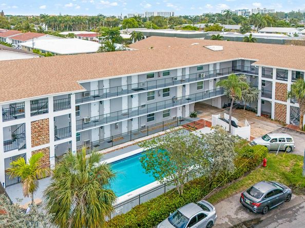 1021 NE 24th Avenue 12, Pompano Beach FL 33062