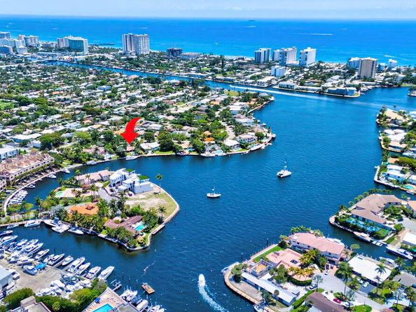 2360 SE 7th Drive, Pompano Beach FL 33062