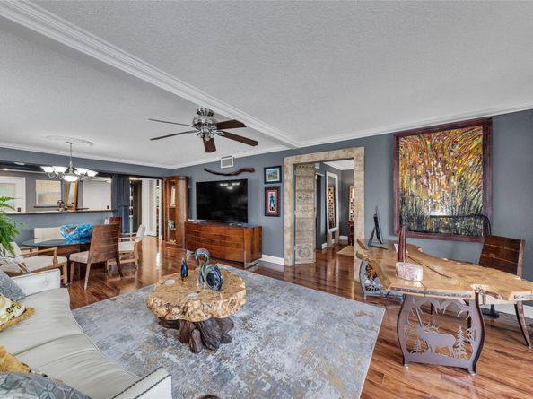 3050 NE 16th Ave 207, Oakland Park FL 33334