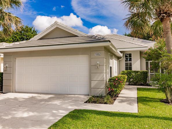 1082 Bedford Avenue, Palm Beach Gardens FL 33403