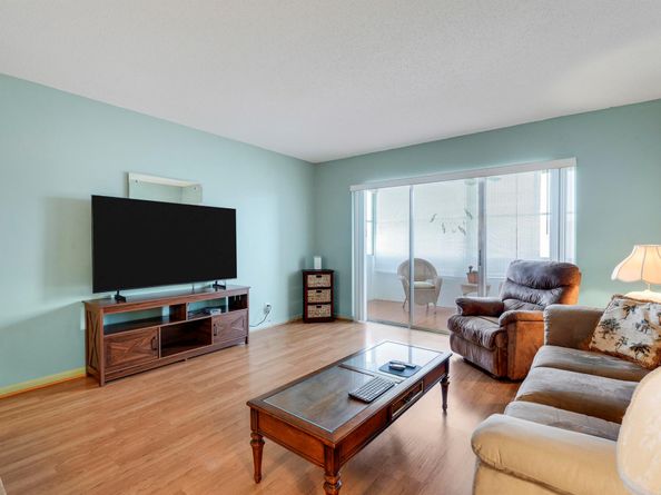 721 Lori Drive 303, Palm Springs FL 33461