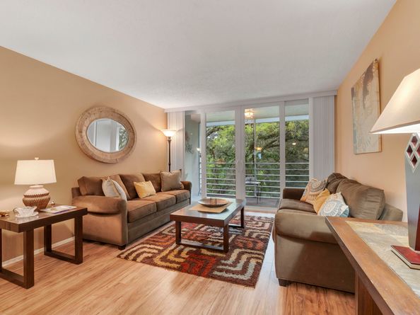 9440 Live Oak Place 402, Davie FL 33324