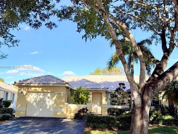 4309 Pine Ridge Court, Weston FL 33331