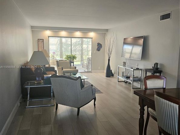 3203 Portofino Point F2, Coconut Creek FL 33066