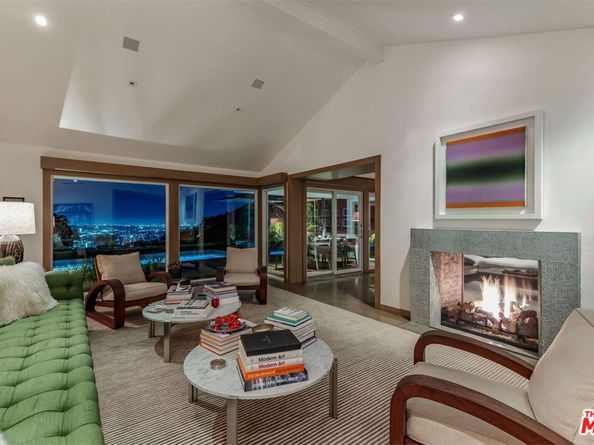 8814 Pinto Place, Los Angeles CA 90069