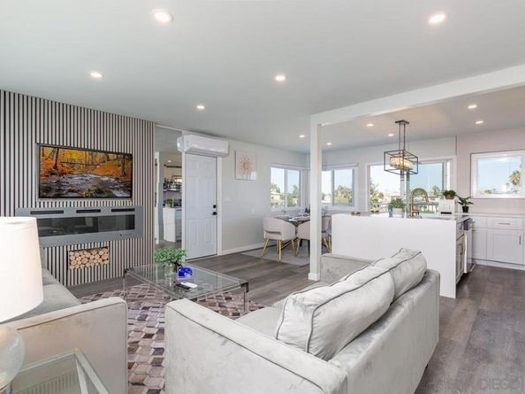 4888 Auburn Drive, San Diego CA 92105