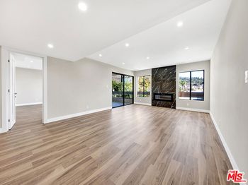 1325 Valley View Road