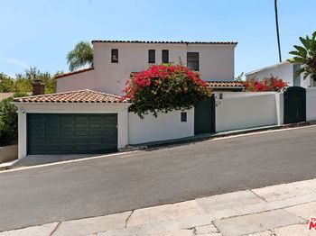 7918 Hillside Avenue