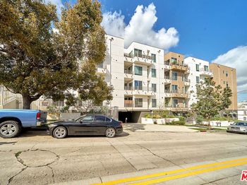 1101 S Harvard Boulevard