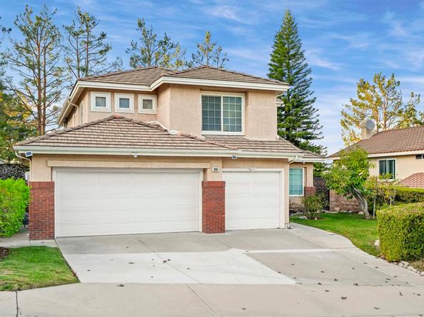 1065 S Hanlon Way, Anaheim Hills CA 92808