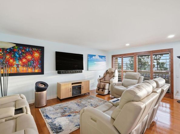 6354 Caminito Basilio, San Diego CA 92111