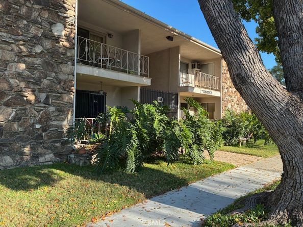919 N Minter L, Santa Ana CA 92701