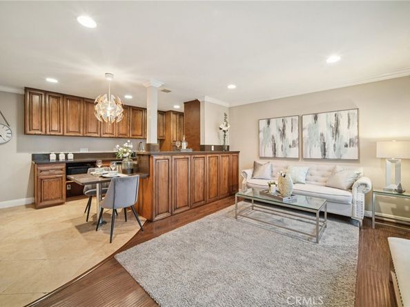 1405 E 1st Street 6, Long Beach CA 90802