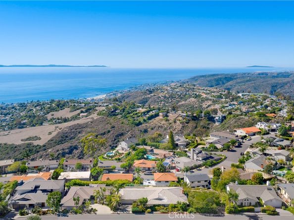 2867 Chateau Way, Laguna Beach CA 92651