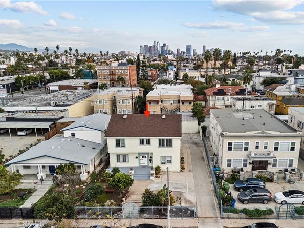1322 S Van Ness, Los Angeles CA 90019