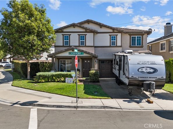7925 Hemingway Court, Fontana CA 92336