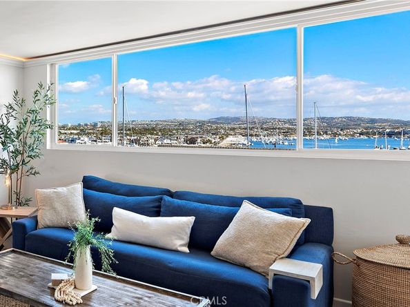 310 Fernando Street 303, Newport Beach CA 92661