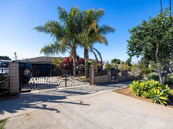 10 Fifth Avenue, Chula Vista CA 91910