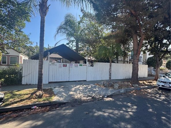 5308 Cleon, North Hollywood CA 91601