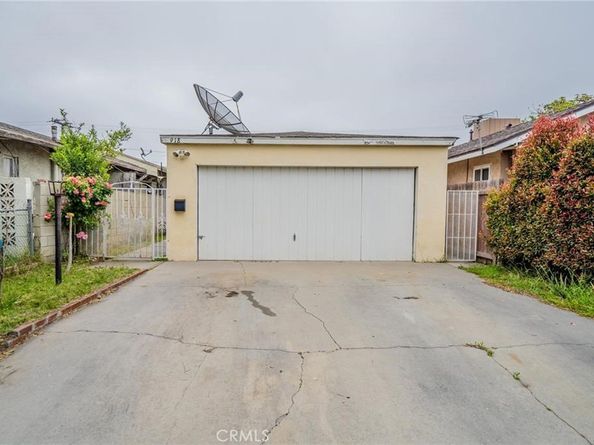 918 S Oak Street, Inglewood CA 90301