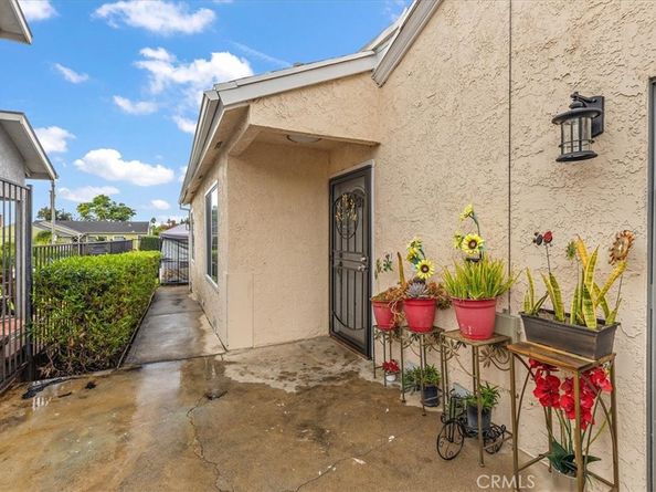 11612 Cimarron Ave, Hawthorne CA 90250