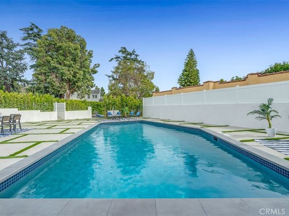 430 W Kenneth Road, Glendale CA 91202