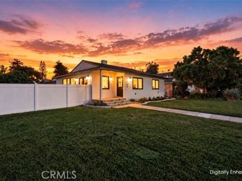 11100 Greenlawn