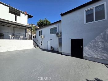 1046 N Bonnie Beach
