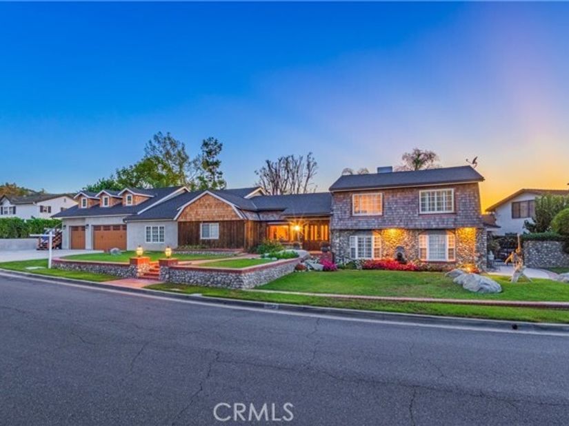 1455 Queen Summit, West Covina CA 91791