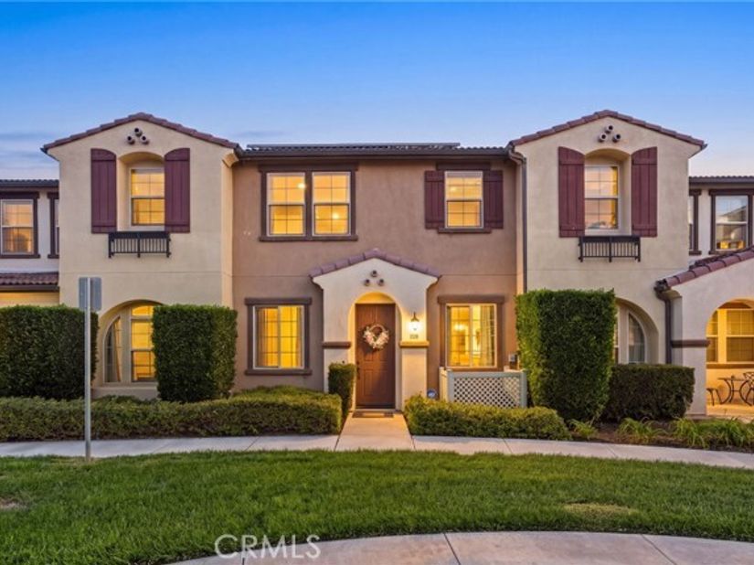 118 Stonebridge, West Covina CA 91791